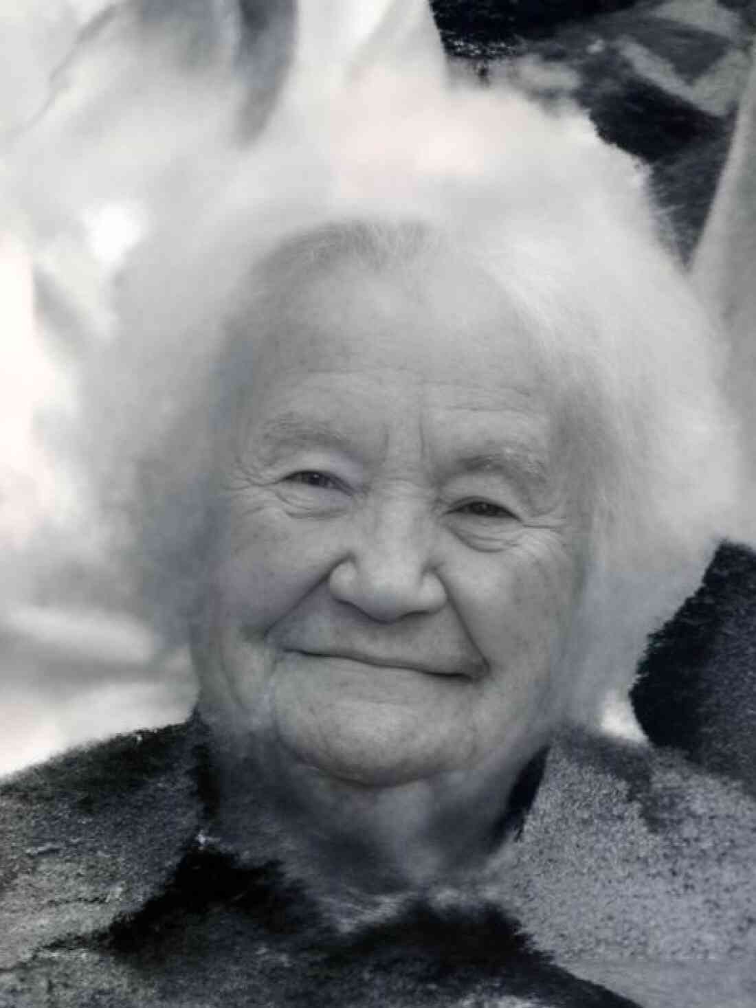 Elisabeth Linzer (geb. Schreiber, *1808/+2010) anlässlich ihres 102. Geburtstages (Portrait)