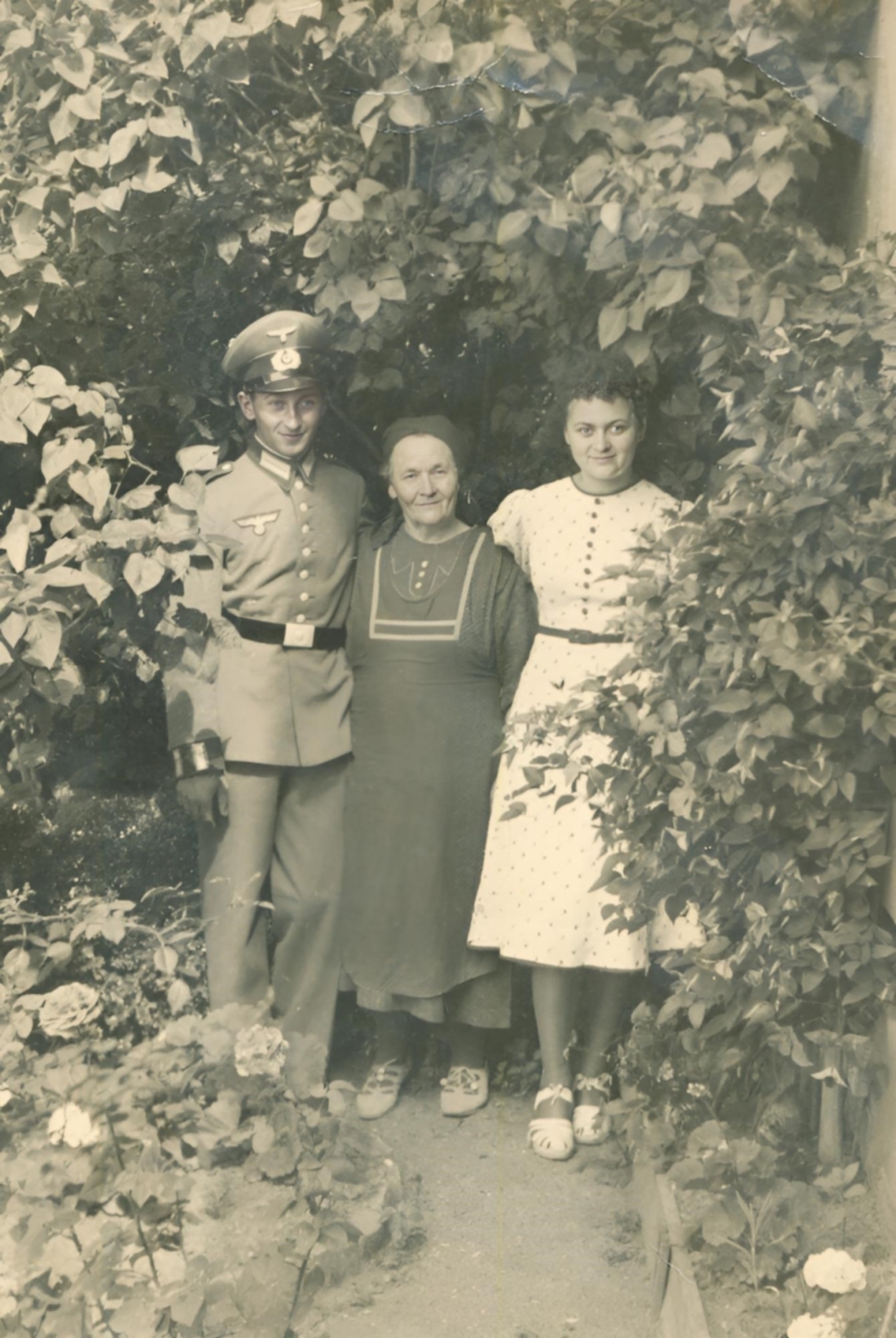 Kinder und Mutter der Familie Johann und Rosa Vörös - OW 824 / Reichlgasse 14