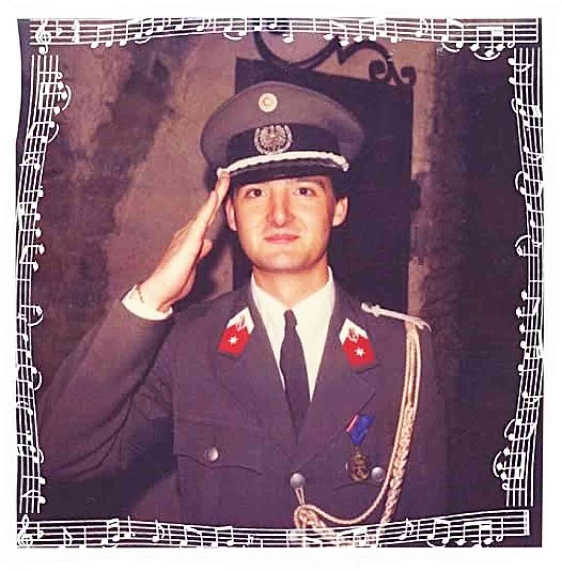 Geza-Michael Vörösmarty (*1957) als Gefreiter der Gardemusik Wien