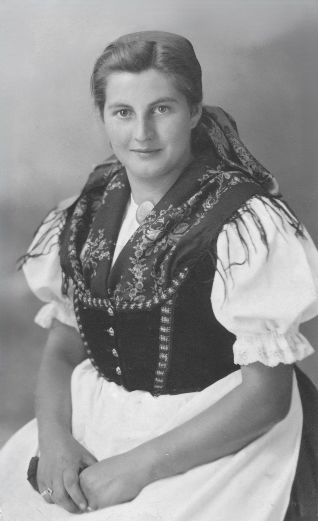 Berta Tölly (geb. Bruckner, *1922/+1978) - Portrait