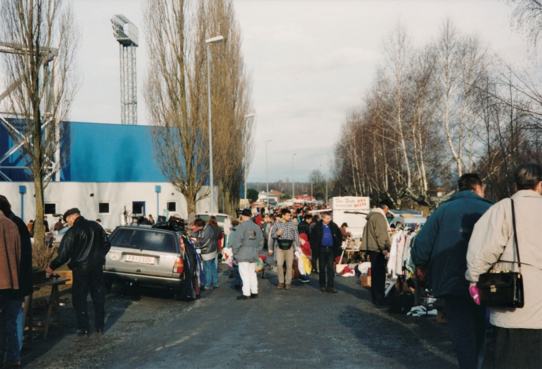 Flohmarkt am Rechten Pinkaufer
