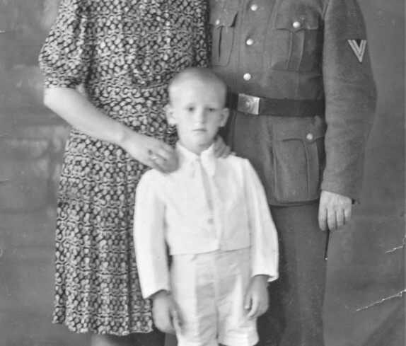 Fam. Eugen Posch sen. (als Soldat der Deut. Wehrmacht) - Portrait