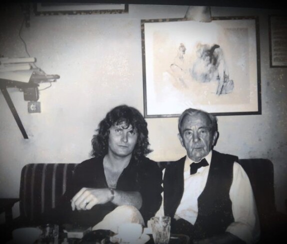 Silvester 1995: Dieter Imre mit dem Chef persönlich im Café Hawelka (Dorotheergasse 6, 1010 Wien)