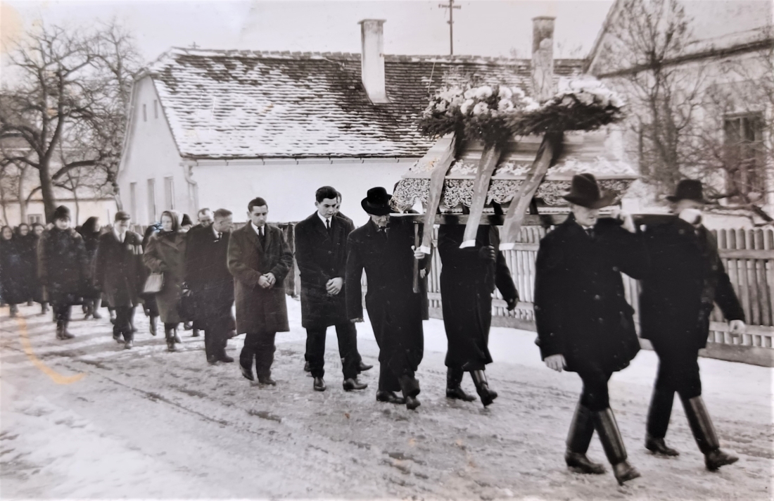 Begräbnis Lydia Szabo (geb. Adorjan, *1906 / +1959)