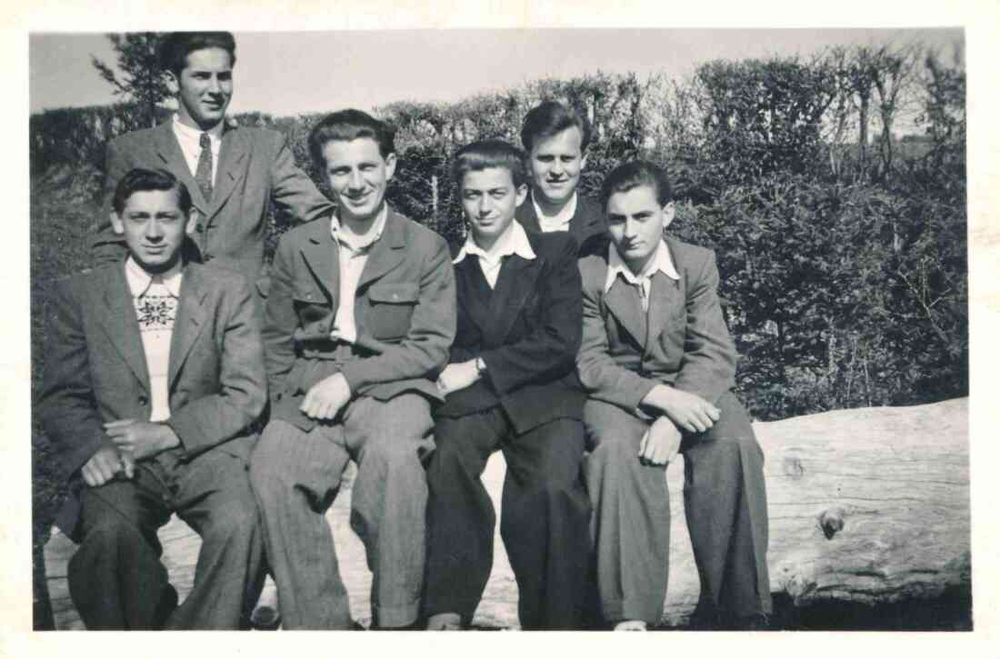 Gruppe junger Oberwarter Männer um 1953 - Böcskör/Miertl/Hasler/Ruzsa/Gaal