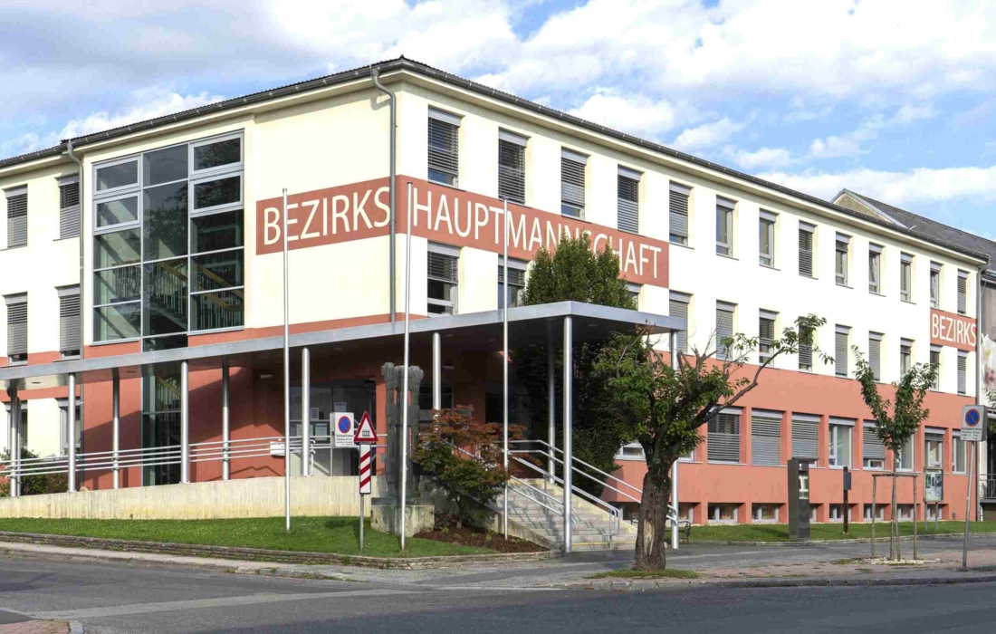 Bezirkshauptmannschaft (Hauptplatz 1)