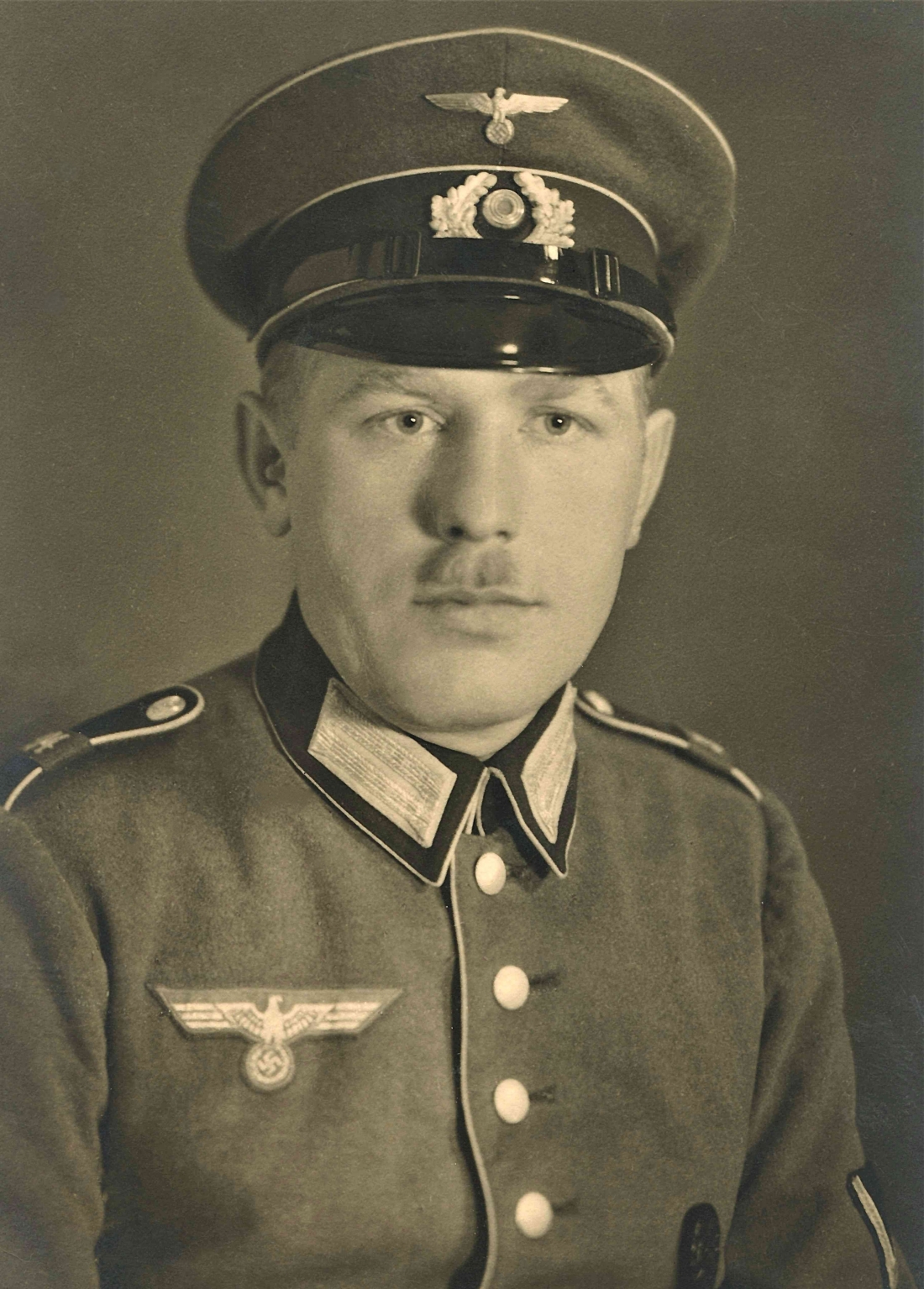 Portrait Friseurmeister Karl Miertl (*1907/+1983) als Soldat / Offizier der Deut. Wehrmacht
