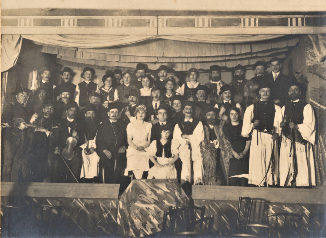 Theateraufführung des reformierten Lesevereins im Genossenschaftssaal: "Sarga Csiko"