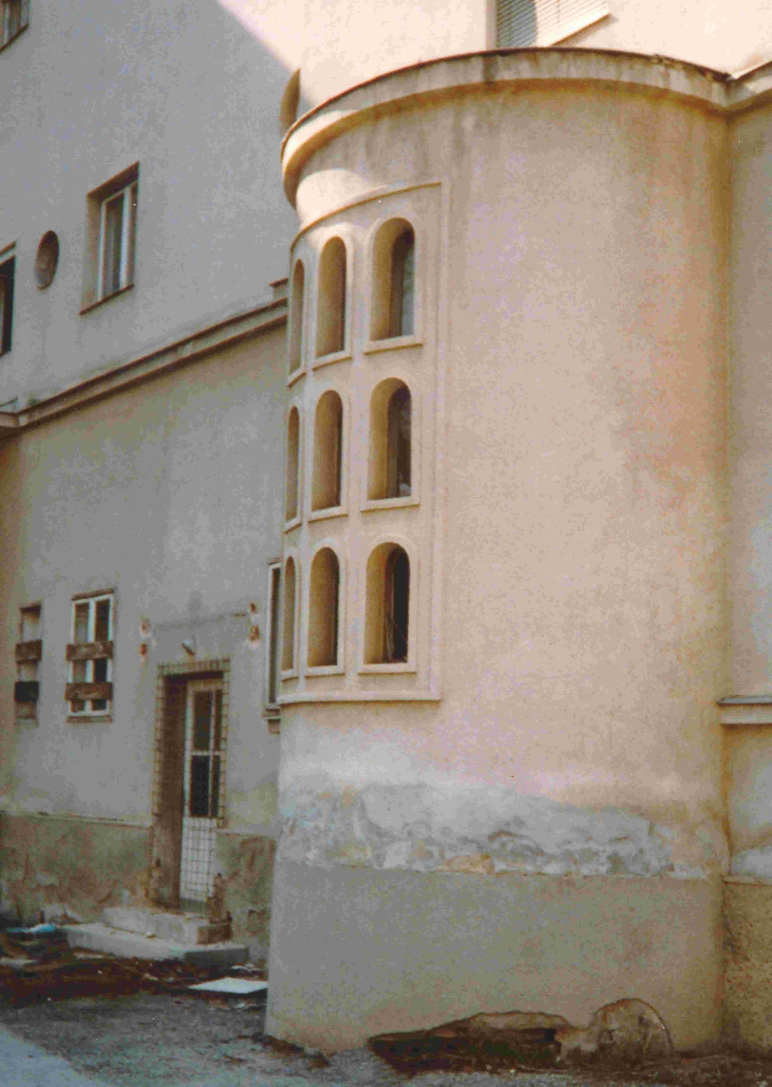 Detail: Apsis der Kapelle im alten Krankenhauses (Spitalgasse / heute Dr.-Emmerich-Gyenge-Platz)
