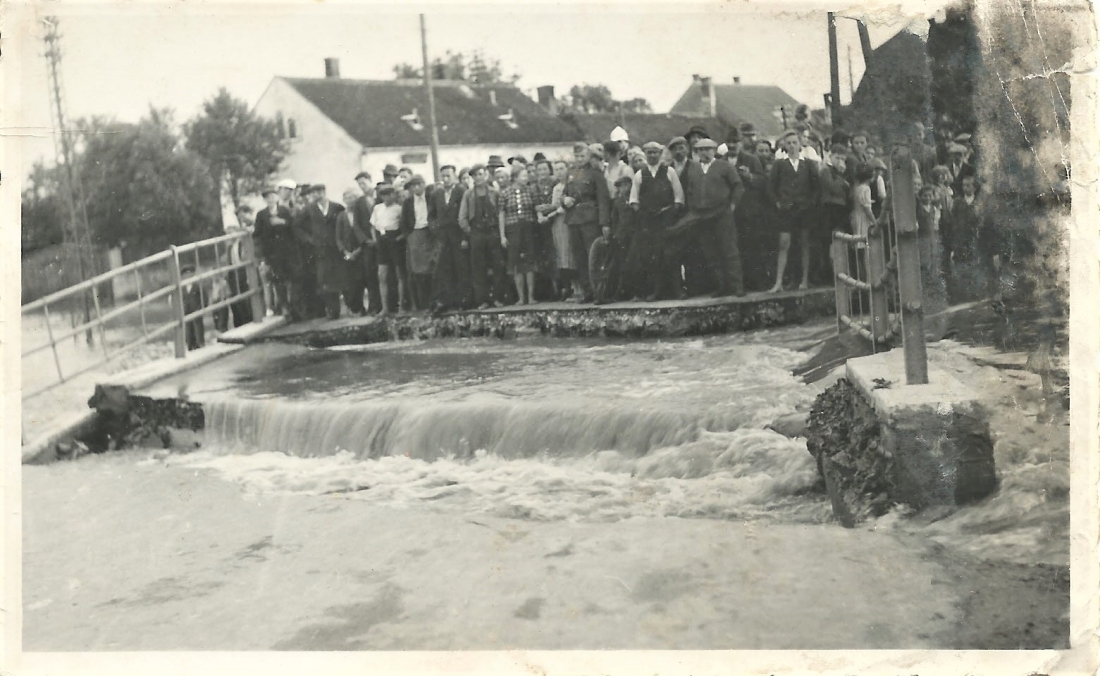 Hochwasser im Bereich Kreuzung Grazerstraße / Bachgasse