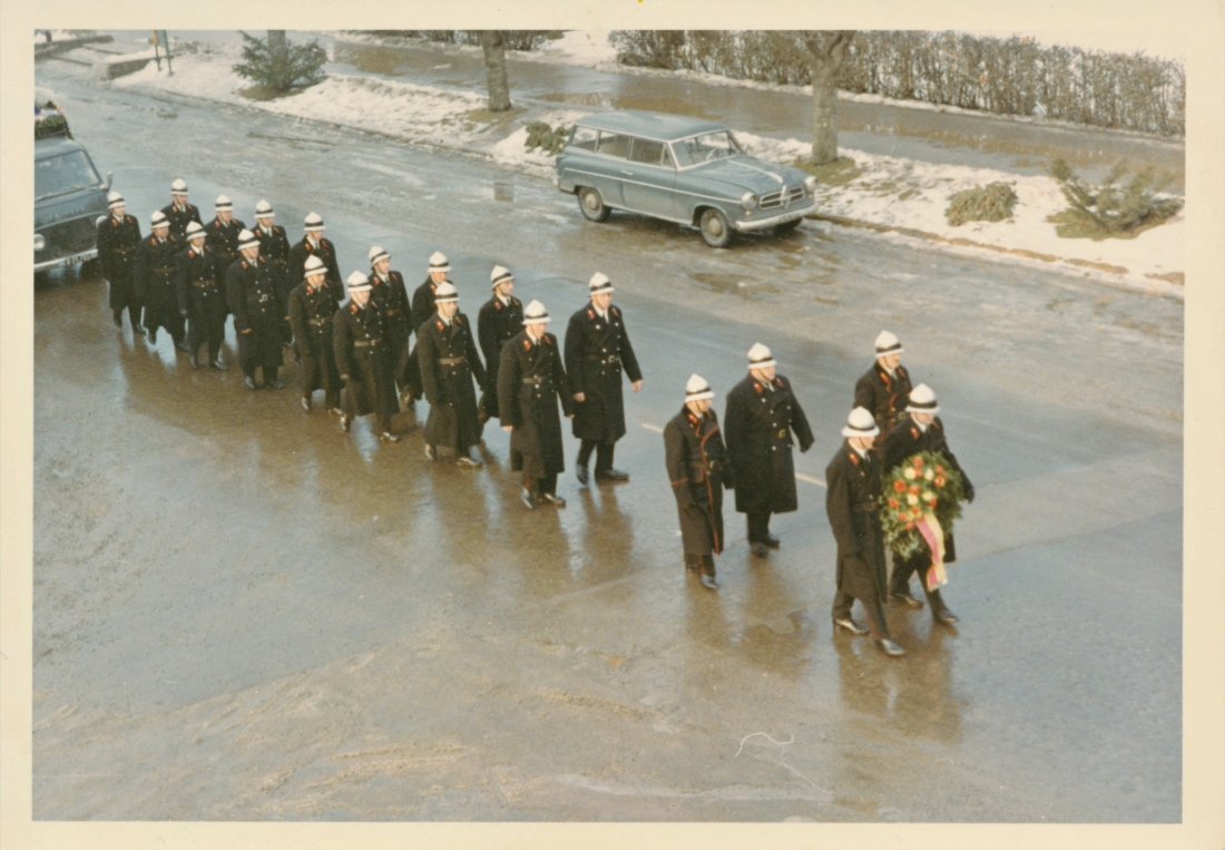 Stadtfeuerwehr: Begräbnis Josef Tölly (*1913 / +1968) - evang. HB