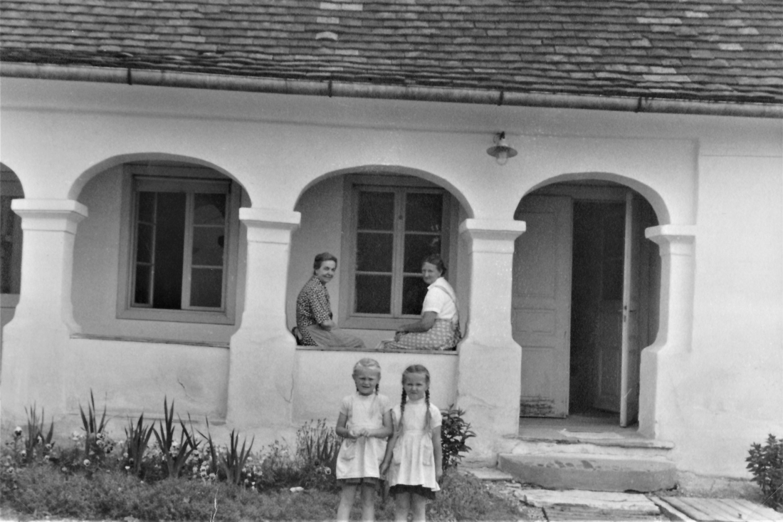 Fam. Oswald zu Besuch bei Fam. Gustav Simon (Tischlerei, Roseggergasse 8)