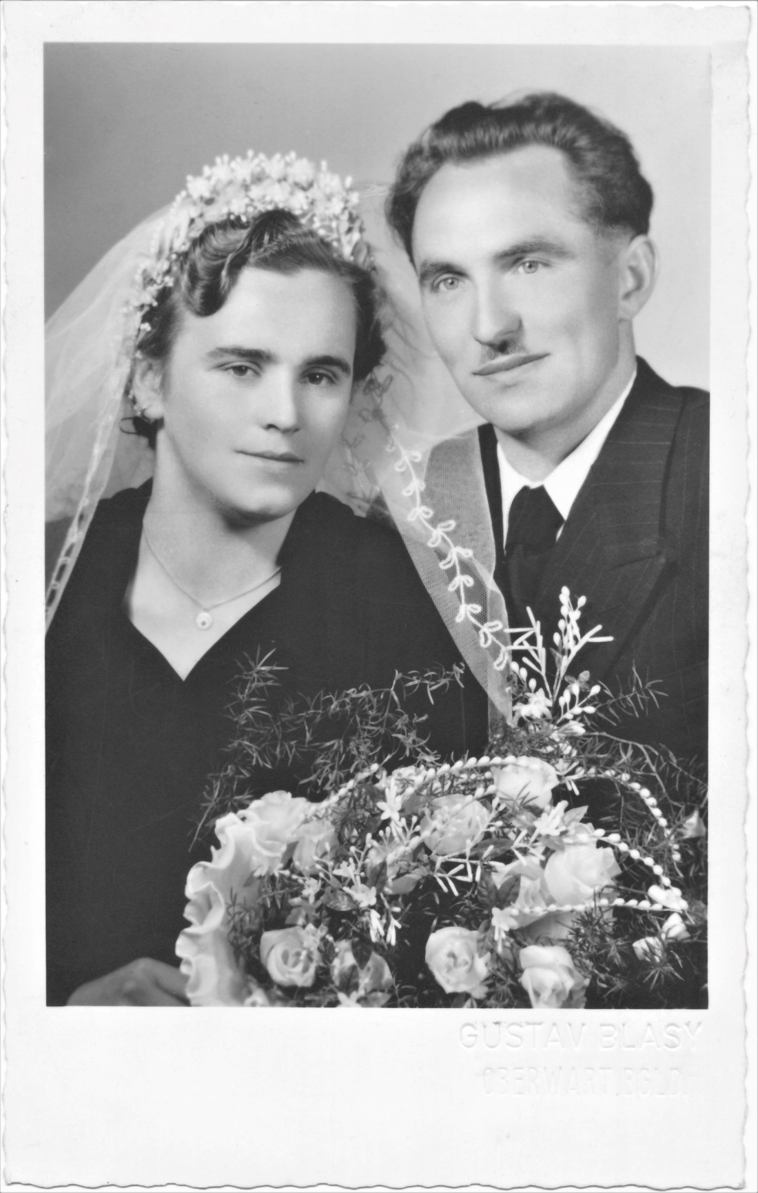 Das Hochzeitspaar Julianna Seper (*1930/+2018) und Michael Oswald (*1924/+2008) - Grazerstraße 35