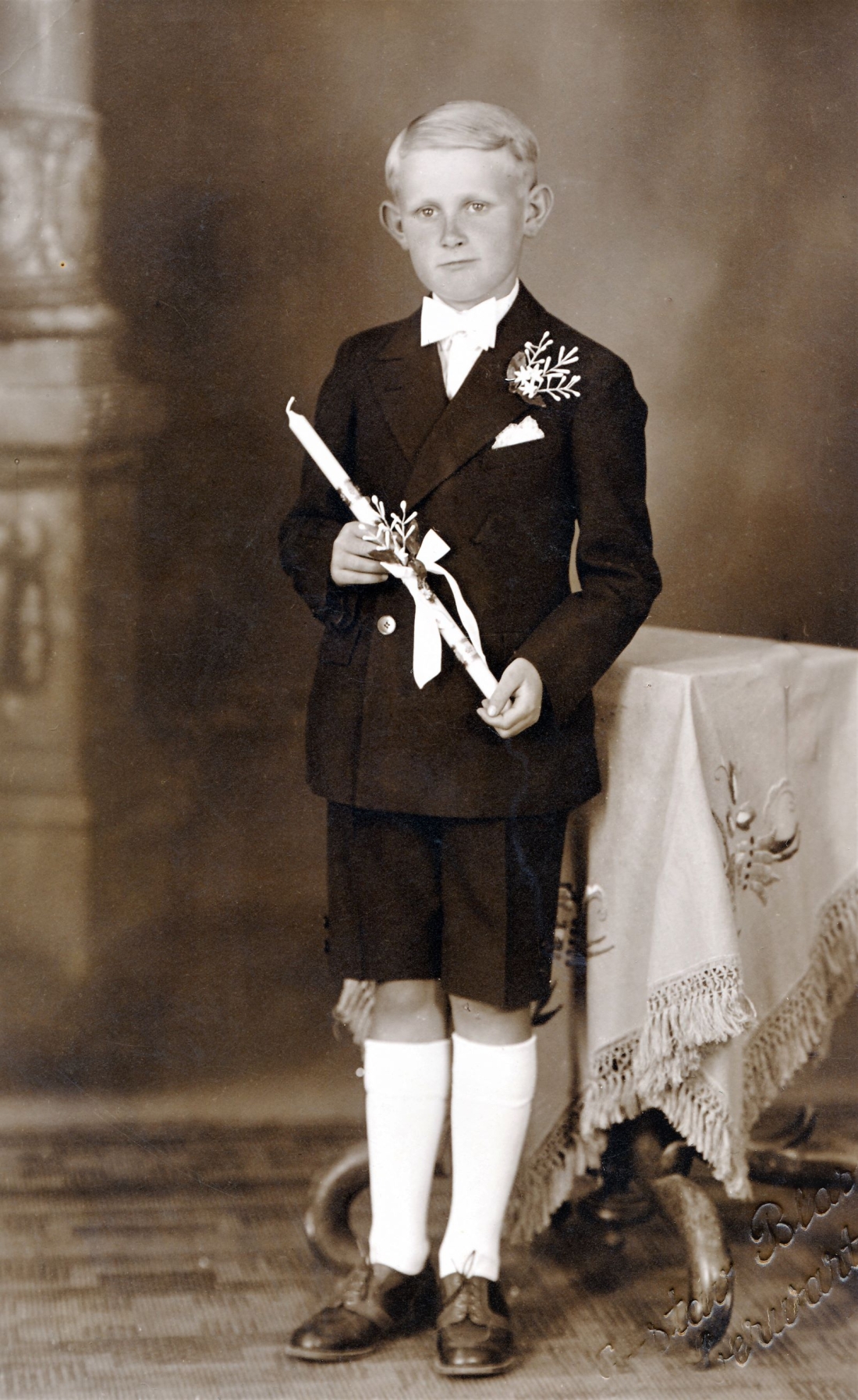 Erstkommunion: Alexander Blach jun. (*1922/+2012) - Hauptplatz 7