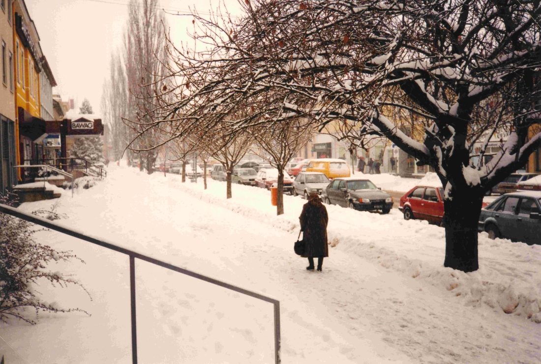 Winter am Hauptplatz: Blick von der BH gegen SO