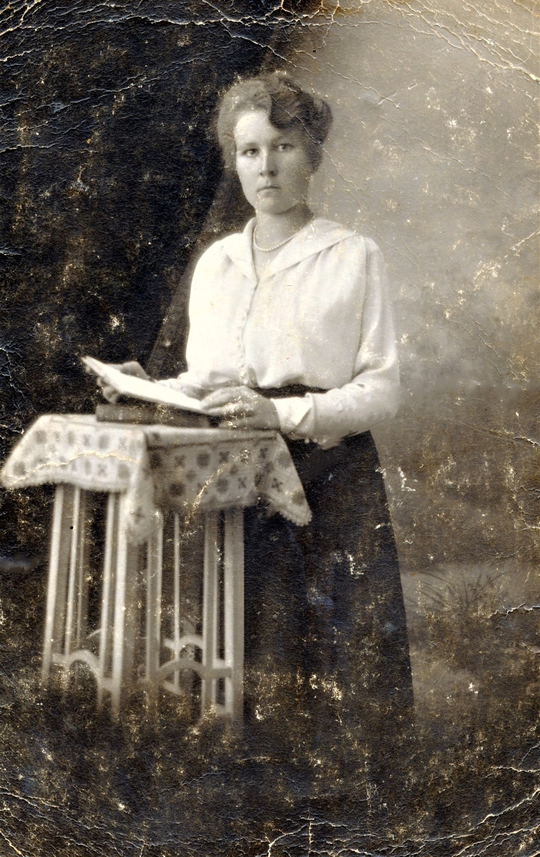 Anna Brandstätter (verh. Blach, *1897 / +1986) - Portrait